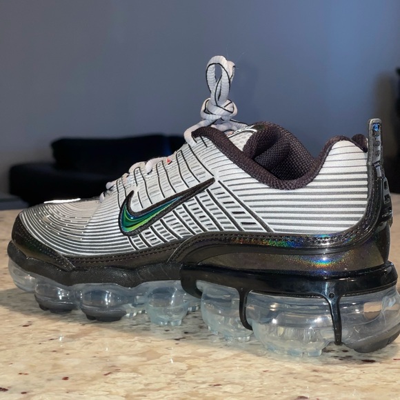 Nike sneakers - Picture 3 of 4